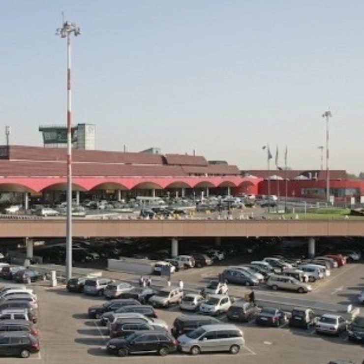 Bologna Guglielmo Marconi Flughafen Transfer